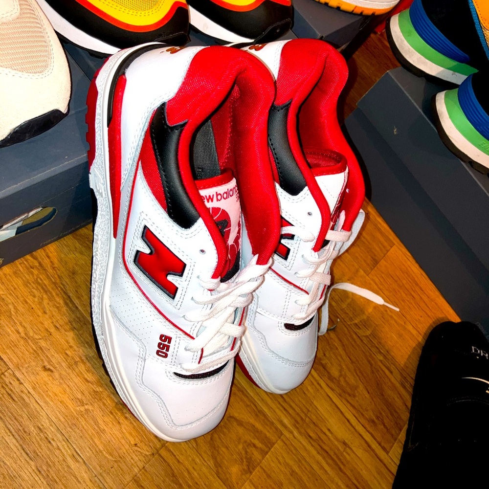 Red and white 550 new balance shoes fresh in box 📦